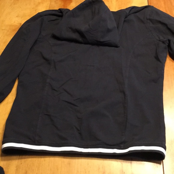 Black youth Nike sweatshirt - Picture 5 of 5